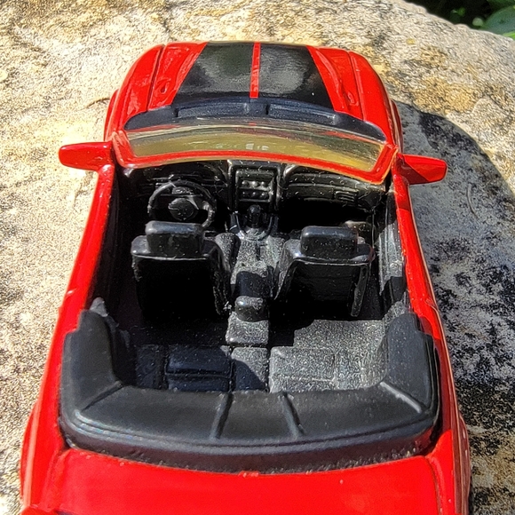 NEW RAY ♡ Red w/Black Racing Stripes 1994 Ford Mustang GT Convertible 1:43 Scale - Picture 8 of 14